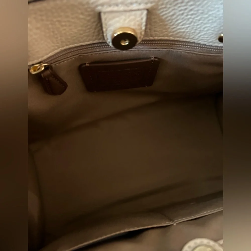 Coach x Jean Michel Basquiat Dempsey Carry All - Picture 4 of 8